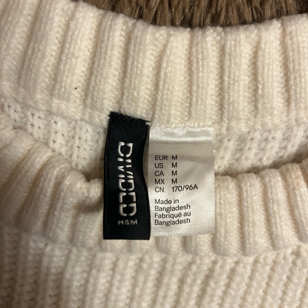 H&M White Sweater Vest - Picture 3 of 4